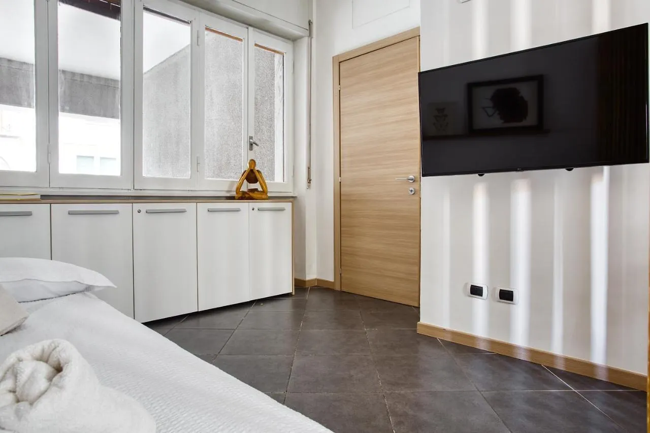 C Studio - Design Bilo Suite -M3- 8 Min Dal Duomo Μιλάνο Διαμέρισμα